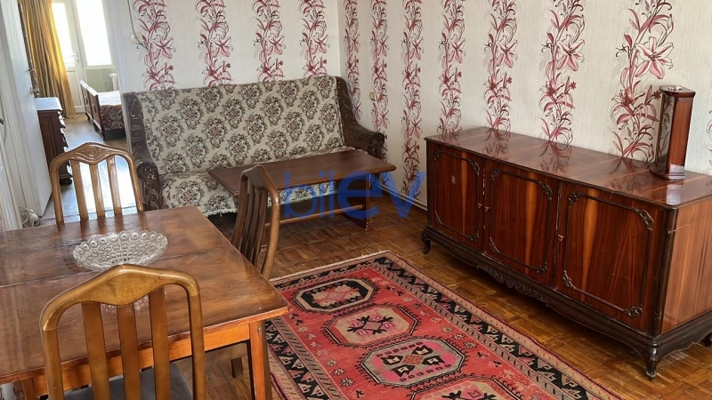 Aylıq Kirayə 2 otaqlı Köhnə Tikili bina evi  60m², Xırdalan