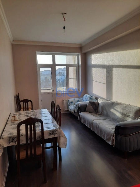 Aylıq Kirayə 3 otaqlı Yeni Tikili bina evi  85m², Bakı