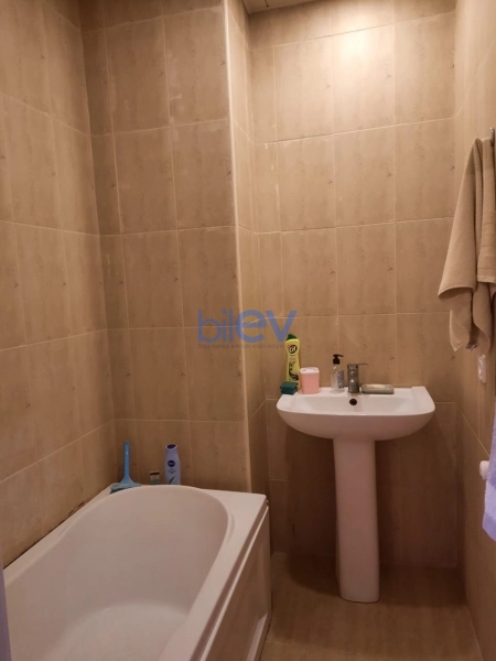 Aylıq Kirayə 3 otaqlı Yeni Tikili bina evi  85m², Bakı