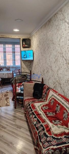 Satış 3 otaqlı Köhnə Tikili bina evi  55m², Sumqayıt