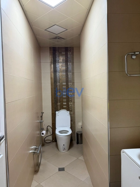Aylıq Kirayə 3 otaqlı Yeni Tikili bina evi  120m², Bakı