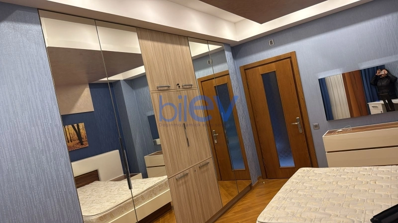 Aylıq Kirayə 3 otaqlı Yeni Tikili bina evi  120m², Bakı