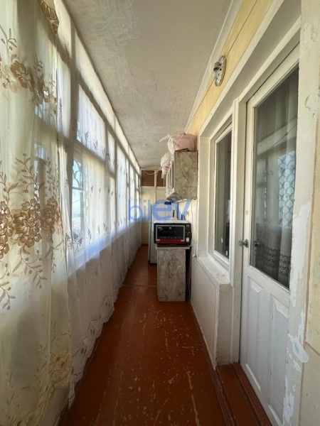 Satış 5 otaqlı Köhnə Tikili bina evi  120m², Bakı