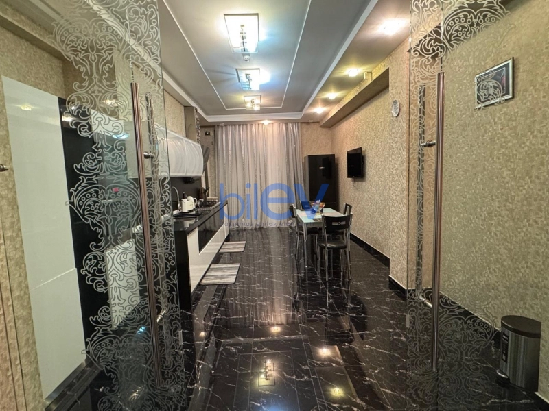 Satış 4 otaqlı Yeni Tikili bina evi  200m², Bakı