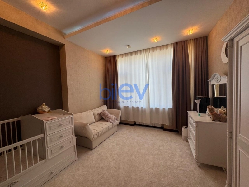 Satış 4 otaqlı Yeni Tikili bina evi  200m², Bakı