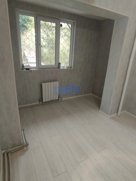 Satış 3 otaqlı Köhnə Tikili bina evi  75m², Bakı