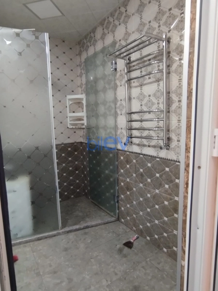 Satış 3 otaqlı Köhnə Tikili bina evi  75m², Bakı