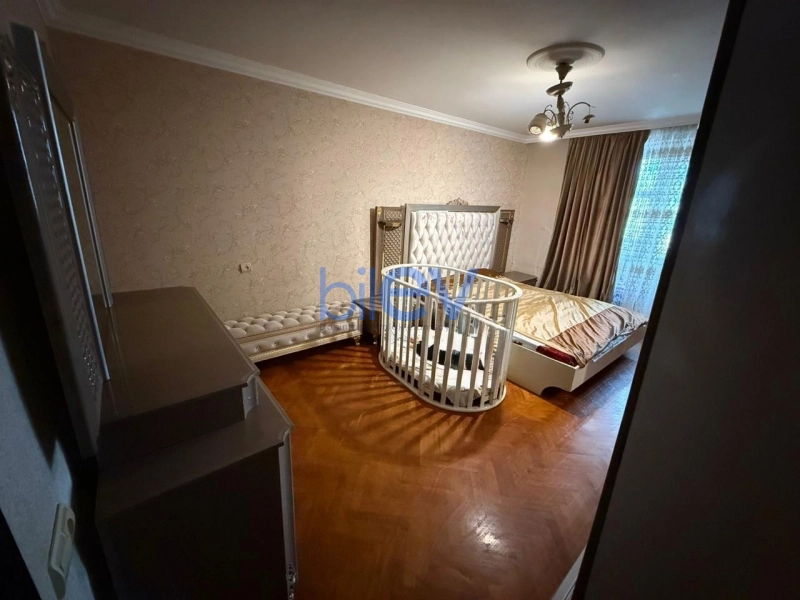 Aylıq Kirayə 3 otaqlı Köhnə Tikili bina evi  75m², Bakı