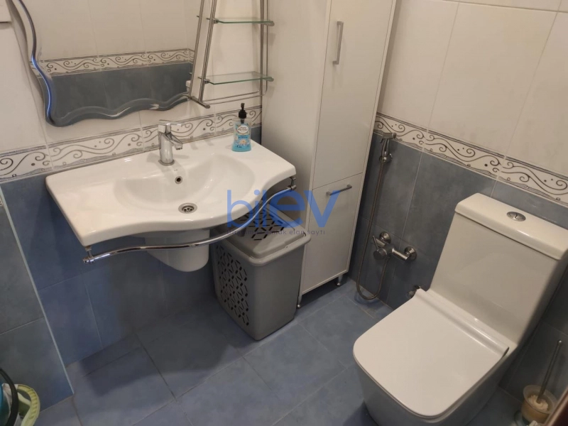 Aylıq Kirayə 4 otaqlı Yeni Tikili bina evi  142m², Bakı