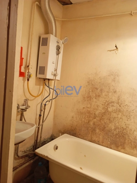 Satış 2 otaqlı Köhnə Tikili bina evi  56m², Sumqayıt