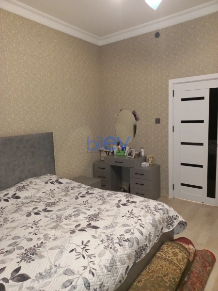 Satış 2 otaqlı Köhnə Tikili bina evi  57m², Bakı