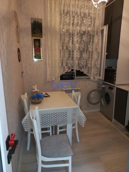 Satış 2 otaqlı Köhnə Tikili bina evi  57m², Bakı