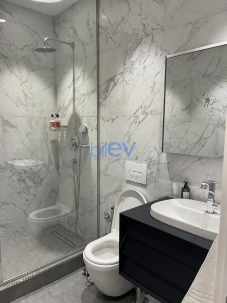 Aylıq Kirayə 3 otaqlı Yeni Tikili bina evi  110m², Bakı