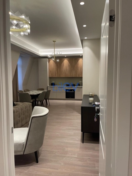 Aylıq Kirayə 3 otaqlı Yeni Tikili bina evi  110m², Bakı