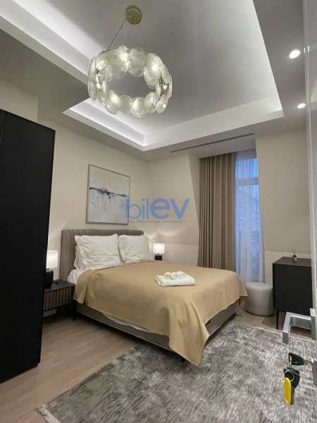 Aylıq Kirayə 3 otaqlı Yeni Tikili bina evi  110m², Bakı