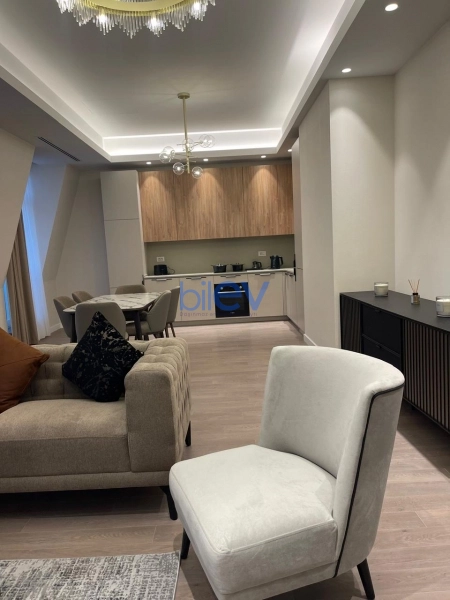 Aylıq Kirayə 3 otaqlı Yeni Tikili bina evi  110m², Bakı
