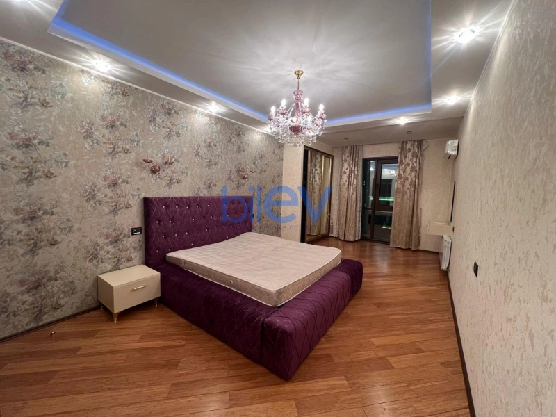 Aylıq Kirayə 4 otaqlı Yeni Tikili bina evi  200m², Bakı