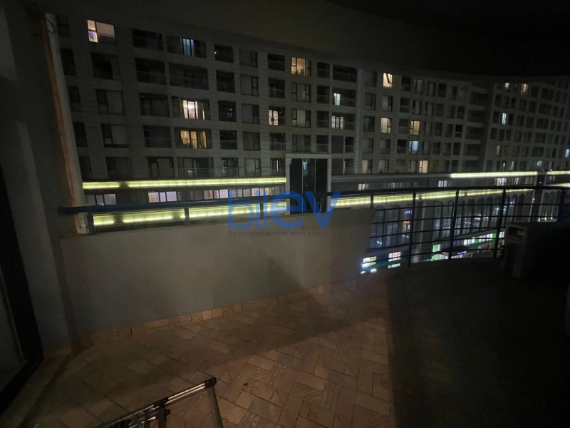 Aylıq Kirayə 4 otaqlı Yeni Tikili bina evi  200m², Bakı