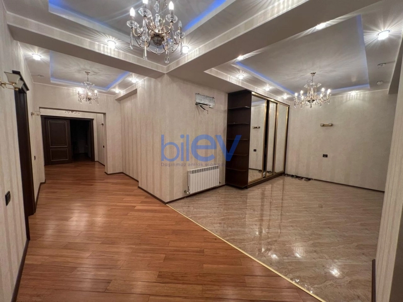 Aylıq Kirayə 4 otaqlı Yeni Tikili bina evi  200m², Bakı