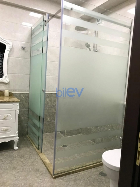 Aylıq Kirayə 3 otaqlı Yeni Tikili bina evi  130m², Bakı