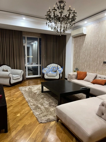 Aylıq Kirayə 3 otaqlı Yeni Tikili bina evi  130m², Bakı