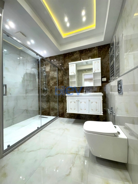 Satış 4 otaqlı Yeni Tikili bina evi  225m², Bakı
