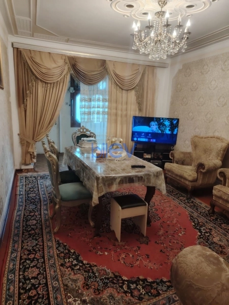 Satış 5 otaqlı Köhnə Tikili bina evi  106m², Sumqayıt