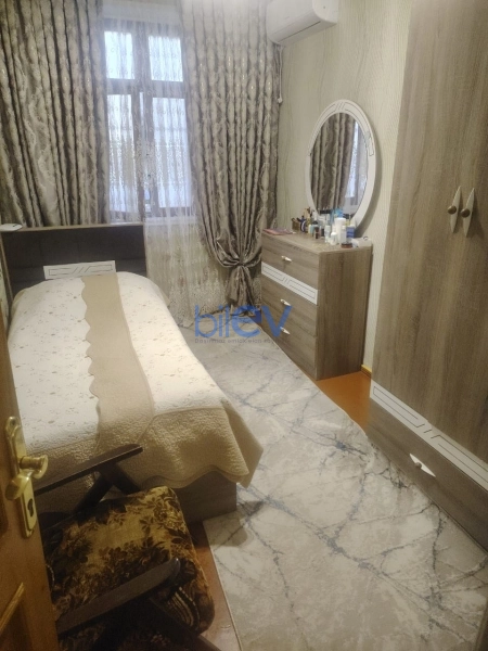 Satış 5 otaqlı Köhnə Tikili bina evi  106m², Sumqayıt