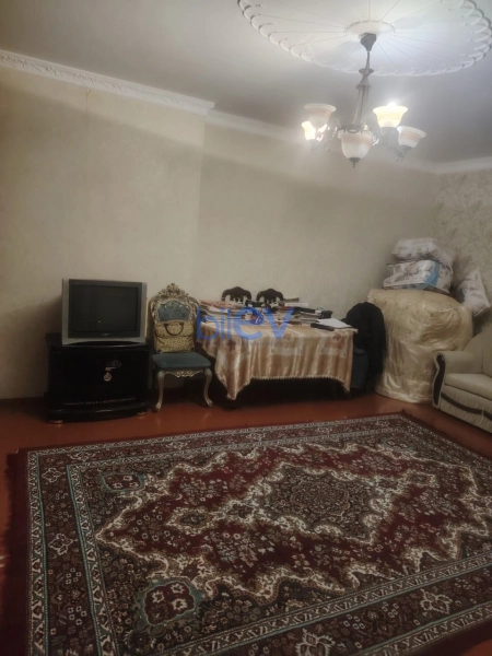 Satış 5 otaqlı Köhnə Tikili bina evi  106m², Sumqayıt