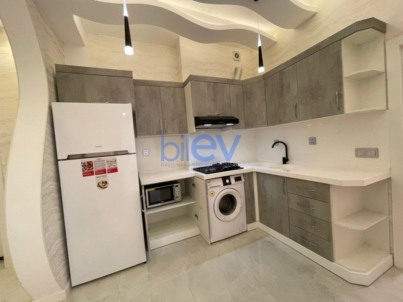 Aylıq Kirayə 3 otaqlı Yeni Tikili bina evi  110m², Bakı