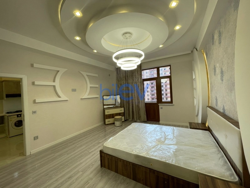 Aylıq Kirayə 3 otaqlı Yeni Tikili bina evi  110m², Bakı