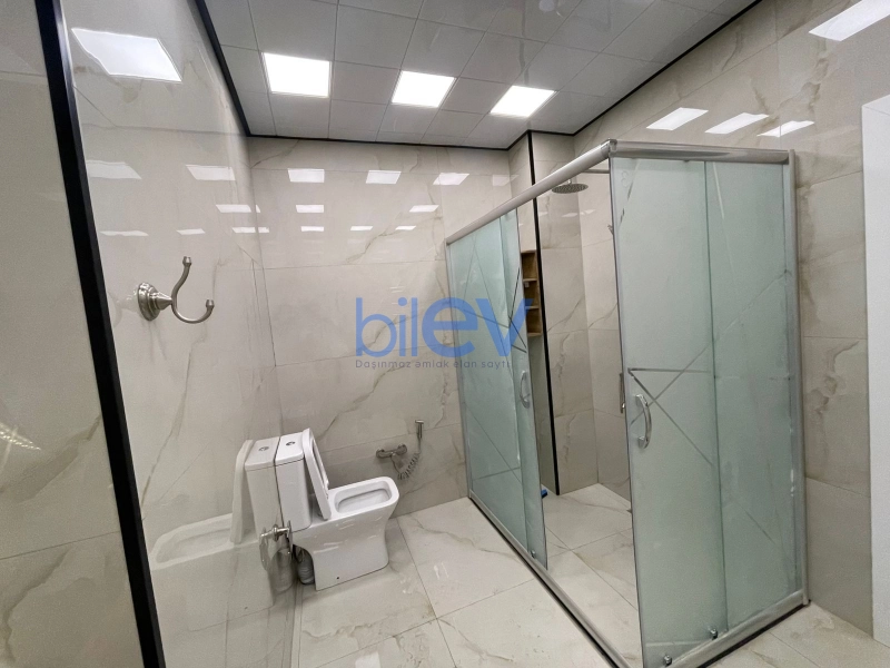 Aylıq Kirayə 3 otaqlı Yeni Tikili bina evi  110m², Bakı