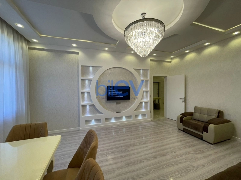 Aylıq Kirayə 3 otaqlı Yeni Tikili bina evi  110m², Bakı