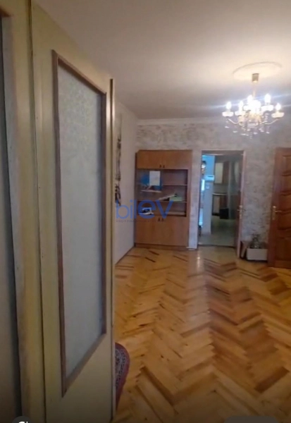 Aylıq Kirayə 3 otaqlı Köhnə Tikili bina evi  76m², Bakı