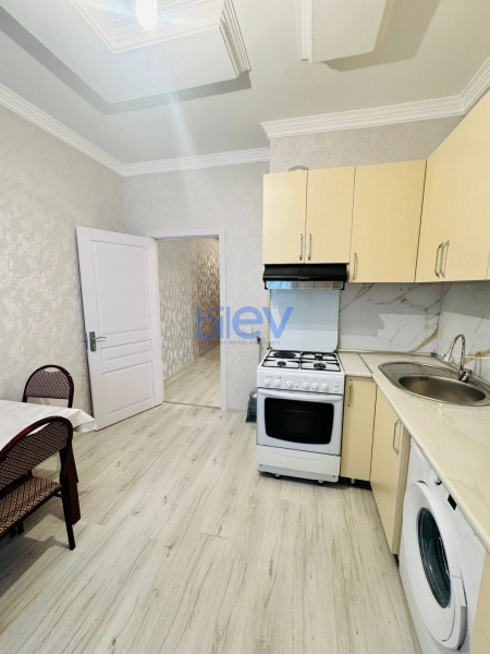 Aylıq Kirayə 2 otaqlı Yeni Tikili bina evi  80m², Bakı
