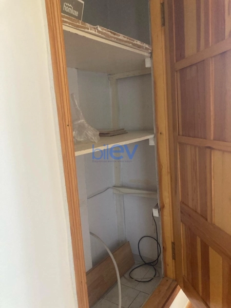 Satış 3 otaqlı Köhnə Tikili bina evi  105m², Bakı