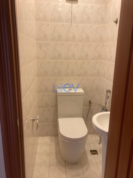 Satış 3 otaqlı Köhnə Tikili bina evi  105m², Bakı