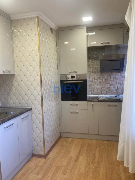 Satış 3 otaqlı Köhnə Tikili bina evi  105m², Bakı