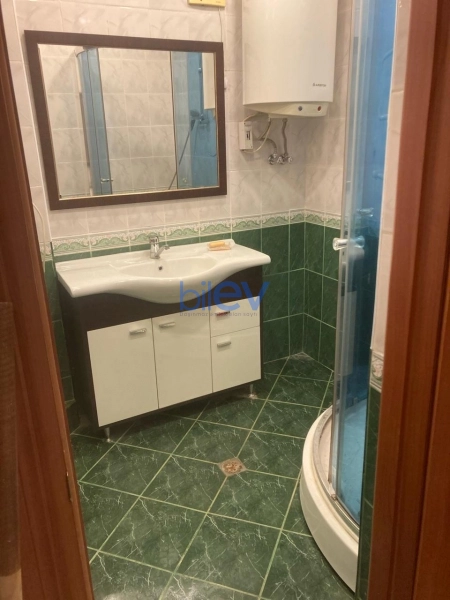 Satış 3 otaqlı Köhnə Tikili bina evi  105m², Bakı