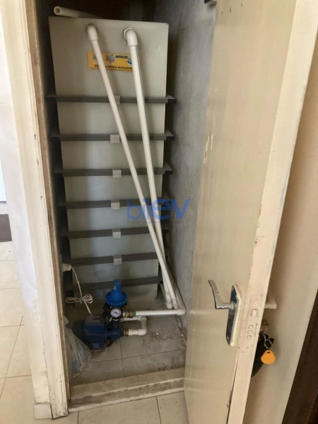 Satış 3 otaqlı Köhnə Tikili bina evi  105m², Bakı