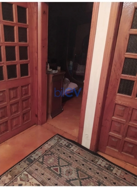 Satış 3 otaqlı Köhnə Tikili bina evi  75m², Bakı