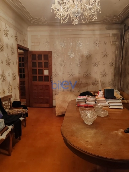 Satış 3 otaqlı Köhnə Tikili bina evi  75m², Bakı
