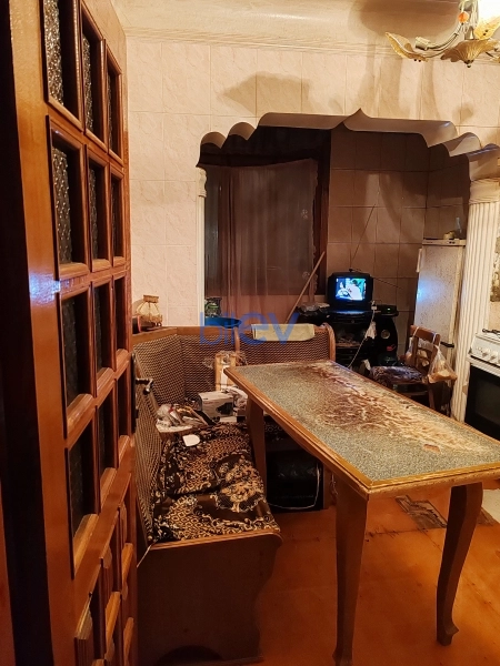 Satış 3 otaqlı Köhnə Tikili bina evi  75m², Bakı