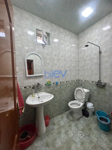 Satış 5 otaqlı Həyət evi  200m², Bakı