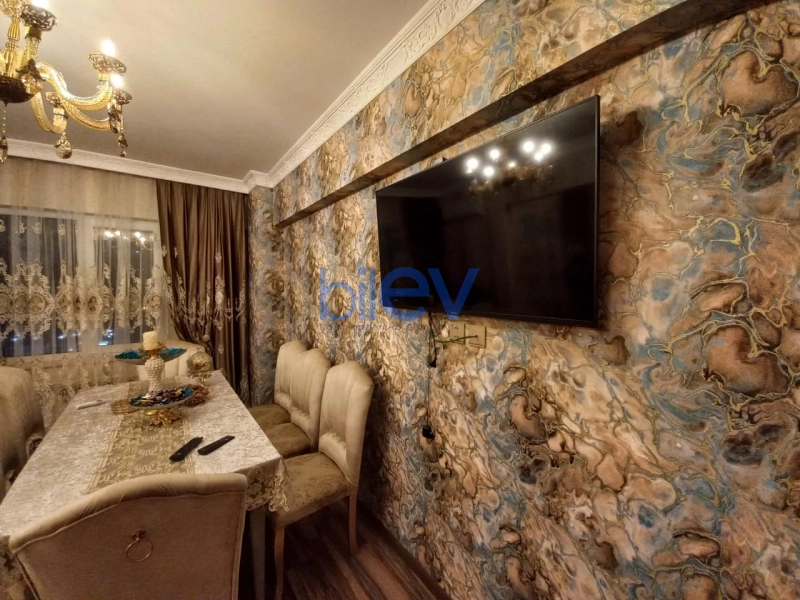 Satış 4 otaqlı Köhnə Tikili bina evi  120m², Bakı