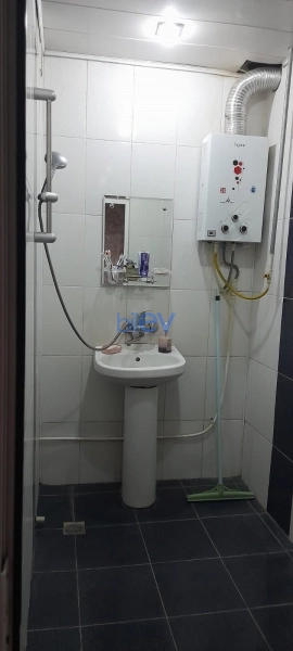 Satış 5 otaqlı Köhnə Tikili bina evi  120m², Bakı