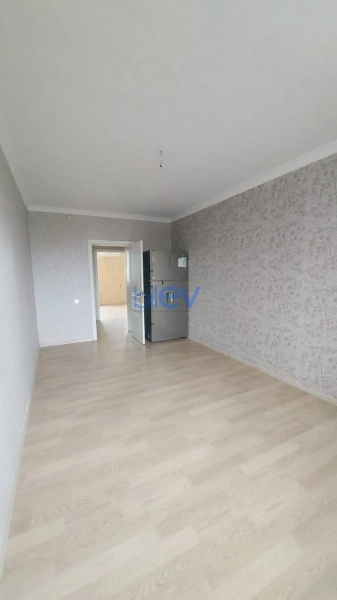 Aylıq Kirayə 3 otaqlı Köhnə Tikili bina evi  80m², Bakı