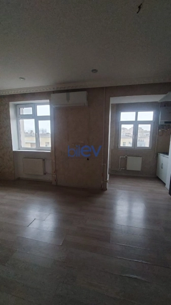 Aylıq Kirayə 3 otaqlı Köhnə Tikili bina evi  80m², Bakı