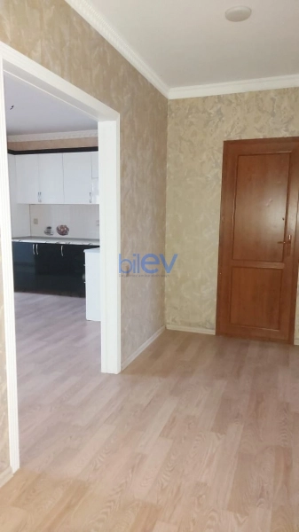 Aylıq Kirayə 3 otaqlı Köhnə Tikili bina evi  80m², Bakı
