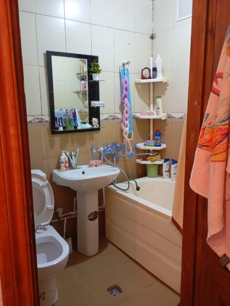 Satış 2 otaqlı Köhnə Tikili bina evi  64m², Sumqayıt